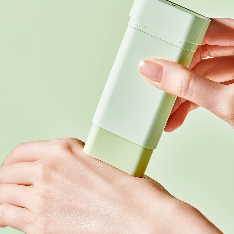 TOCOBO Cica Cooling Sun Stick SPF50+