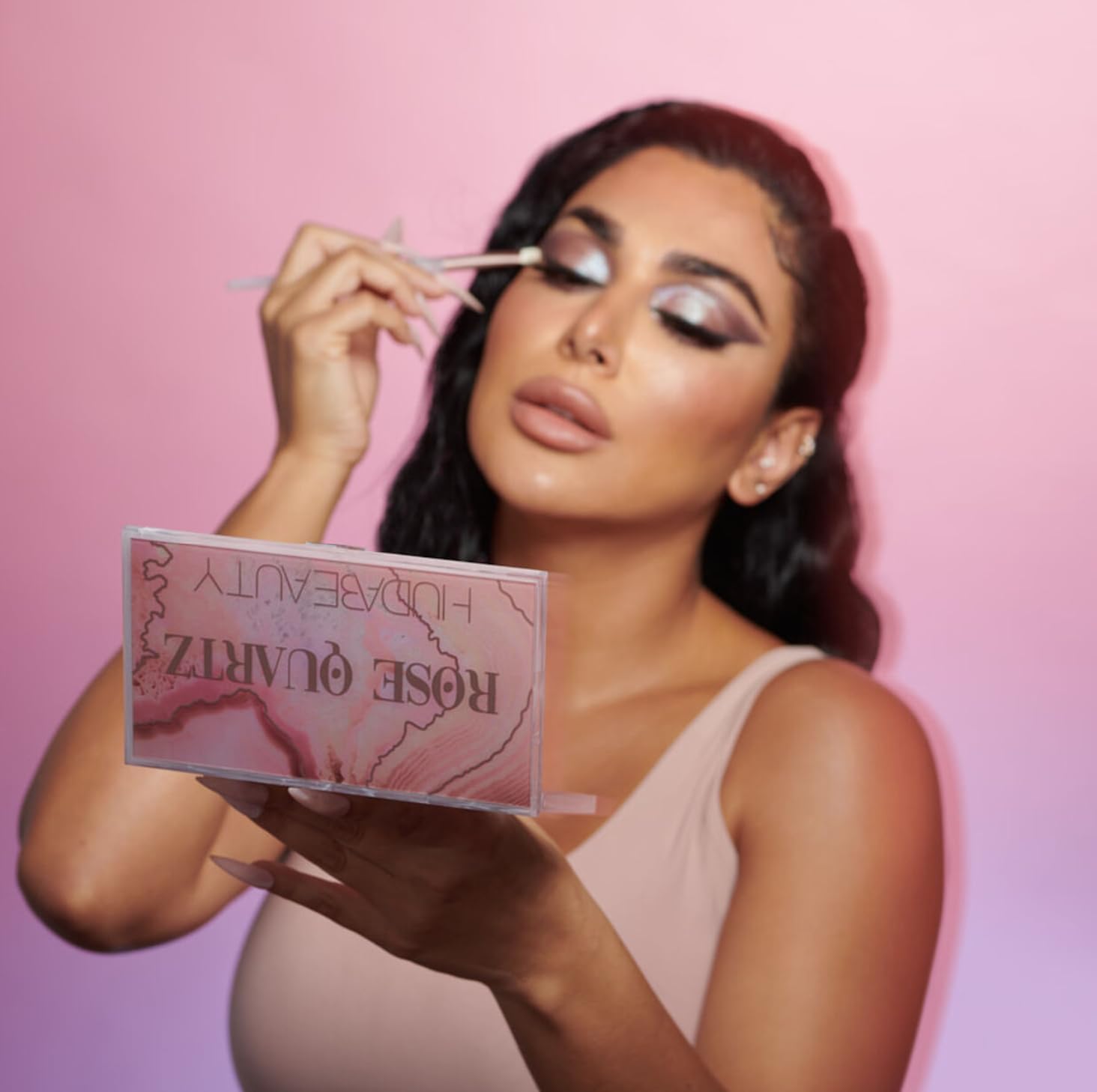 Huda Beauty Rose Quartz 18 Eyeshadow Palette